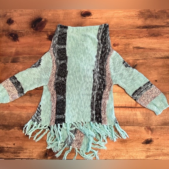 BKE Buckle sweater size small - Picture 3 of 7